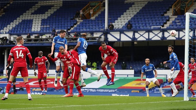 Liverpool và Everton hòa nhau 2-2. Ảnh: Dailymail.