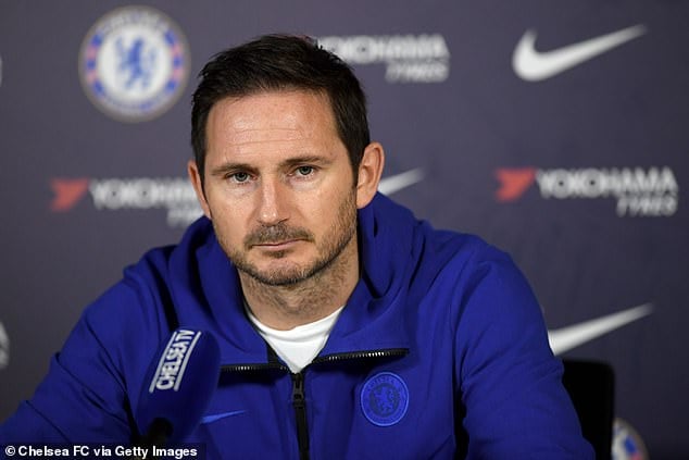 lampard-083845_757.jpg Frank Lampard đang đứng trước nguy cơ sớm mất ghế. Ảnh: Dailymail.