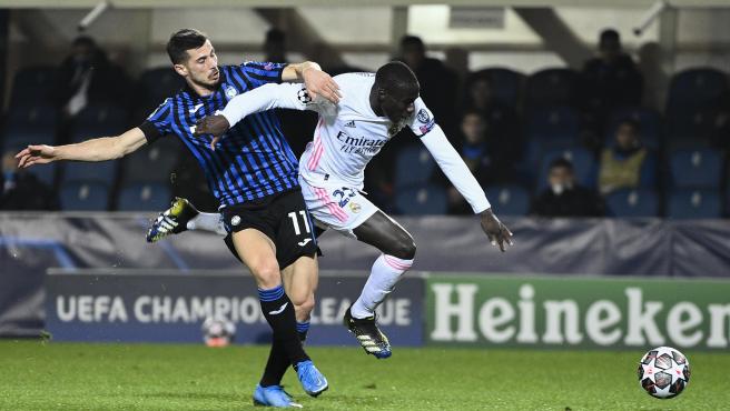 Real Madrid nhọc nhằn hạ Atalanta. Ảnh: Express.