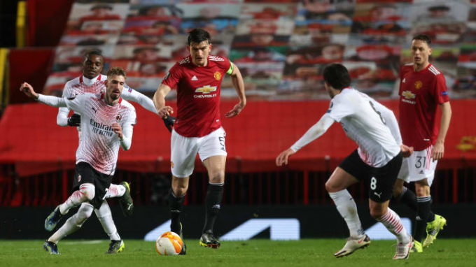 mu2-002408_309.jpg Sẽ là một màn so tài căng thẳng trên San Siro? Ảnh: Dailymail.