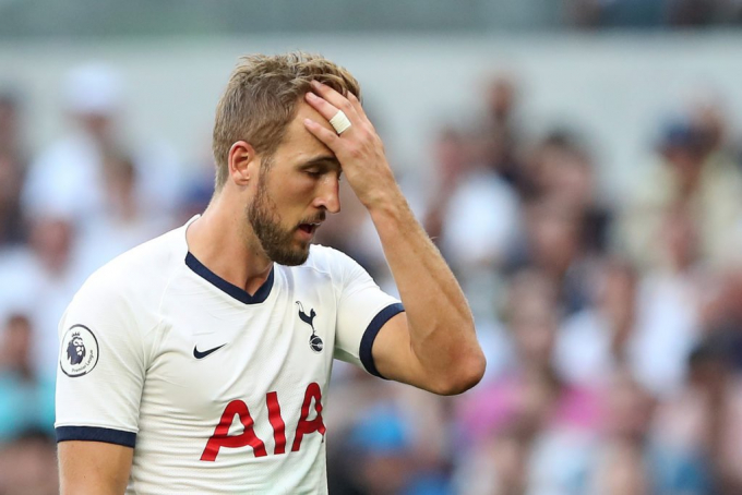Harry Kane cần phải rời khỏi Tottenham. Ảnh: Dailymail.