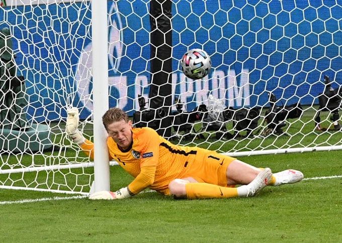 pick-143528_640.jpg Jordan Pickford cần tập trung hơn.