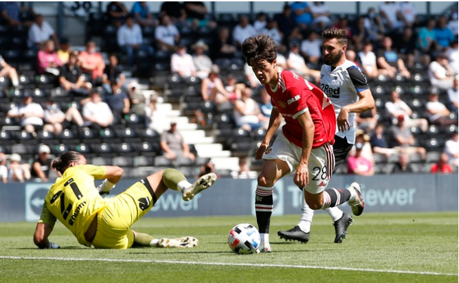 pel2-210458_751.jpeg Facundo Pellistri ghi bàn thắng thứ 2 cho Man United. Ảnh: Dailymail.
