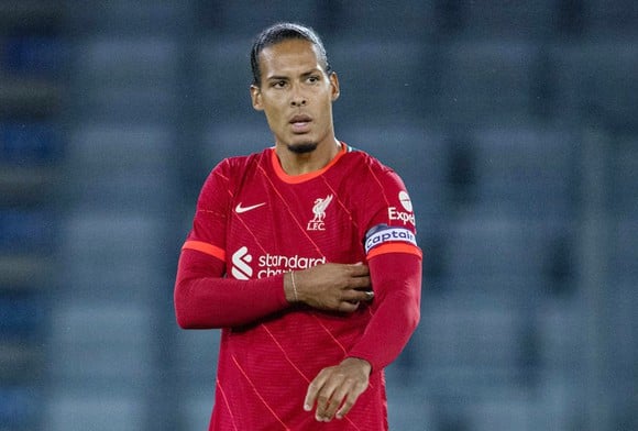 Virgil Van Dijk là thủ lĩnh hàng thủ của Liverpool. Ảnh: Dailymail.