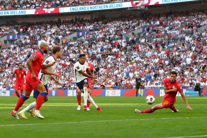 lin-061412_509.jpg Jesse Lingard mở tỷ số cho đội tuyển Anh.