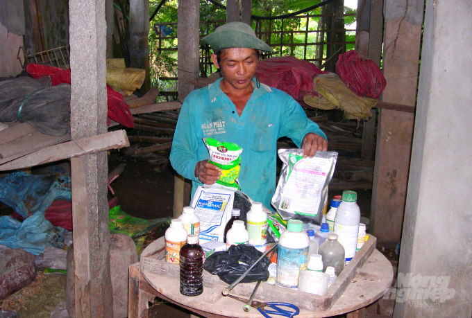 The two groups of drugs with the highest rate of price increase are herbicides, snail killers. Photo: Le Hoang Vu.
