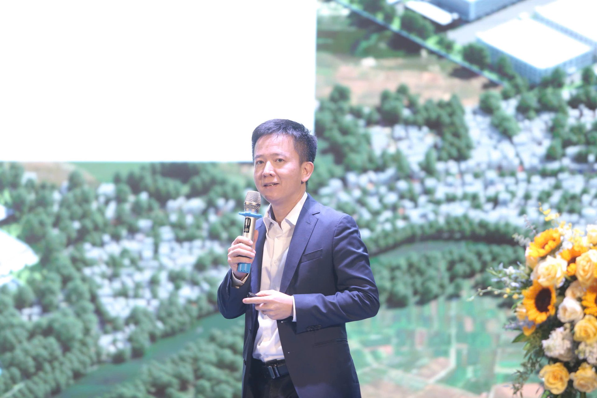 Tổng Giám đốc Công ty Cổ phần Tập đoàn CNC Tech Nguyễn Trung Kiên cho rằng, doanh nghiệp nào không đổi mới sáng tạo sẽ tự đào thải mình khỏi cuộc chơi. Ảnh: Minh Khang.