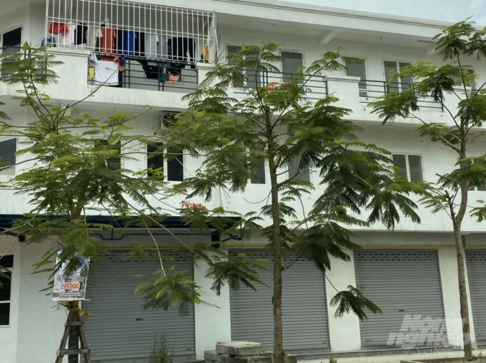sh-173854_99.jpg Những shop house biến thành nhà ở trong khu chợ đầu mối rau, quả phường Sở Dầu? Ảnh: Đinh Mười.