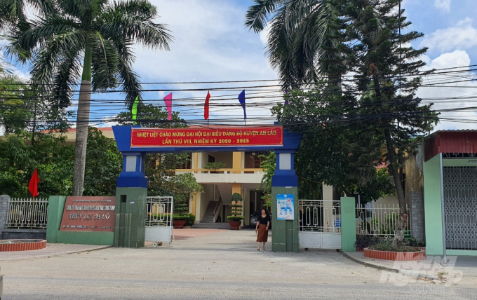 z1987206419750_5f421c1b335b64a3000183b29a6e4617-173530_671.jpg Đoạn sông nuôi cá gây ô nhiễm thuộc quản lí của Công ty thủy lợi Đa Độ. Ảnh: Đinh Mười.