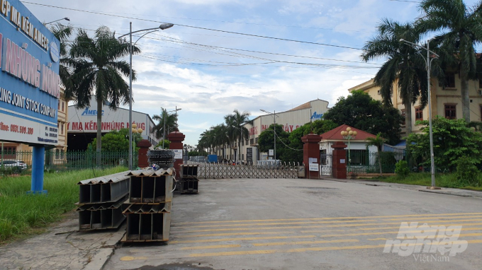 am-123915_567.jpg Công ty Amecc nơi Cục Bảo vệ môi trường miền Bắc sẽ tiến hành kiểm tra, làm rõ liên quan đến nghi vấn xả thải ra môi trường. Ảnh: Đinh Mười.