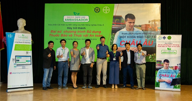 18-02-57_thnh_vien_bn_to_chuc_cuoc_thi_byer_sfe_use_mbssdor