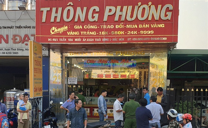Dùng 'hàng nóng' cướp tiệm vàng