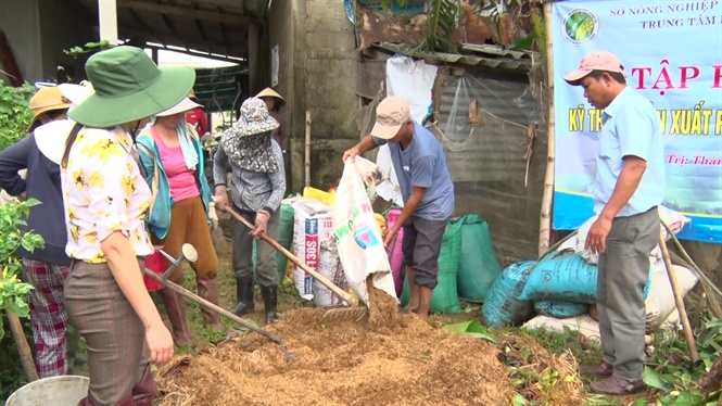09-37-14_cn_bo_trung_tm_khuyen_nong_huong_dn_u_phn