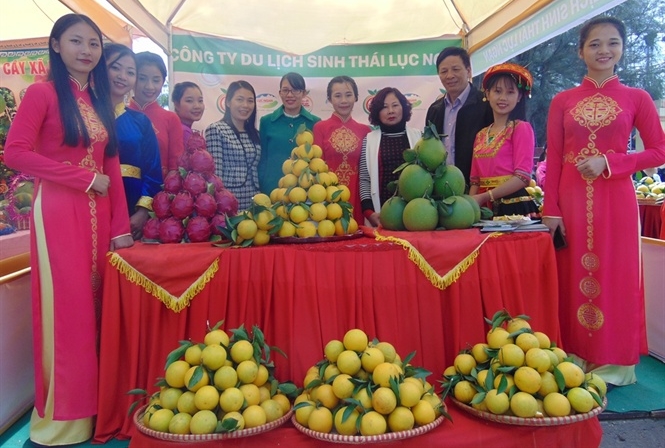 08-55-56_nh_2_sn_phm_tri_cy_dc_trung