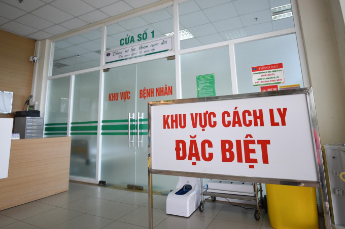 ha-noi-hop-khan-nua-dem-phong-chong-dich-covid-19-223929_20200306_968.jpg Thực hiện cách ly y tế đối với 50 người trong đó tại nơi ở (9 người); tại bệnh viện (41 người). - Ảnh: Tùng Đinh.