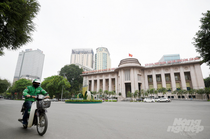 Hà Nội cách ly xã hội đến 22/4. Ảnh: Đinh Tùng.