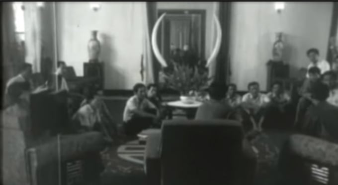 pham-ngoc-son-065343_481.jpg Nội các Tổng thống Dương Văn Minh (30/4/1975). Ảnh: Tư liệu.
