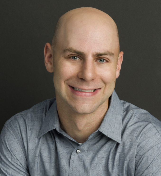 tac-gia-adam-grant-101909_314.jpeg Giáo sư Adam Grant.