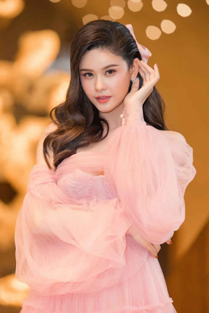 Bên cạnh vai trò diễn viên, Trương Quỳnh Anh còn là một ca sĩ được yêu thích. 