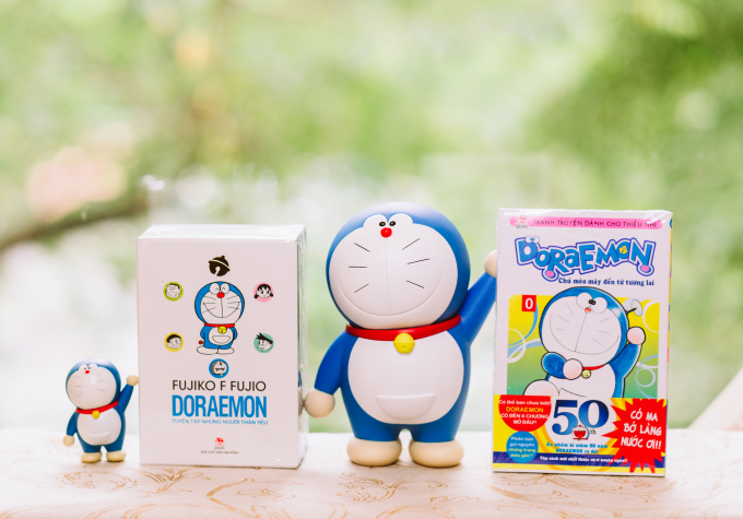 doraemon-1-2-100346_606.jpg Nhân vật chú mèo máy Doraemon đã gắn bó với độc giả Việt Nam 3 thập niên qua.