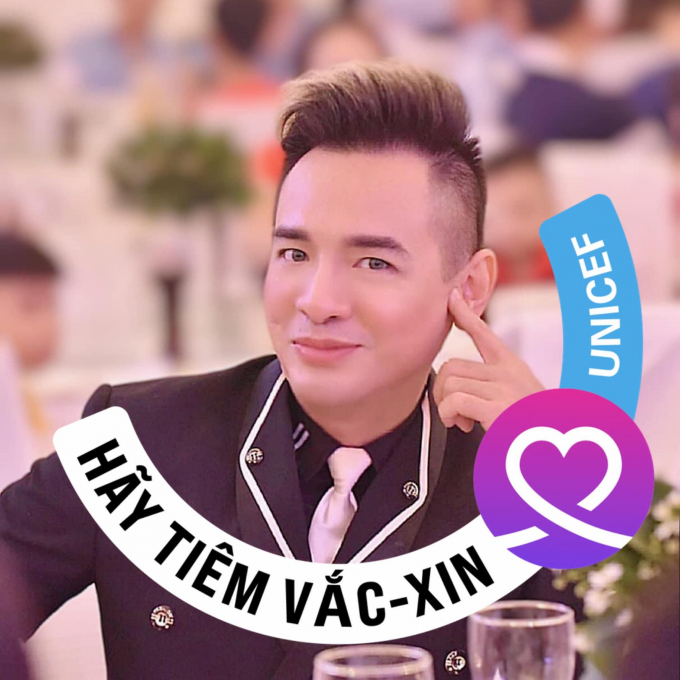 194163141_10165240430510023_6839553376045717210_n-094021_773.jpg Ca sĩ Việt Quang những ngày cuối đời vẫn ủng hộ chiến dịch tiêm vacxin chống dịch.
