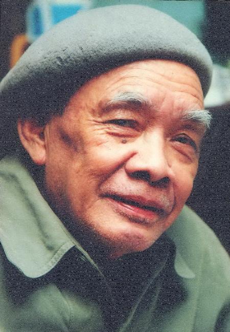 Nhà văn Hà Ân (1928-2011).