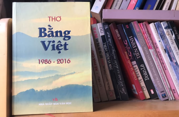 1-bang-viet-sach-123837_267.jpg Giá trị thơ của Bằng Việt được khẳng định bằng Giải thưởng Nhà nước năm 2001.