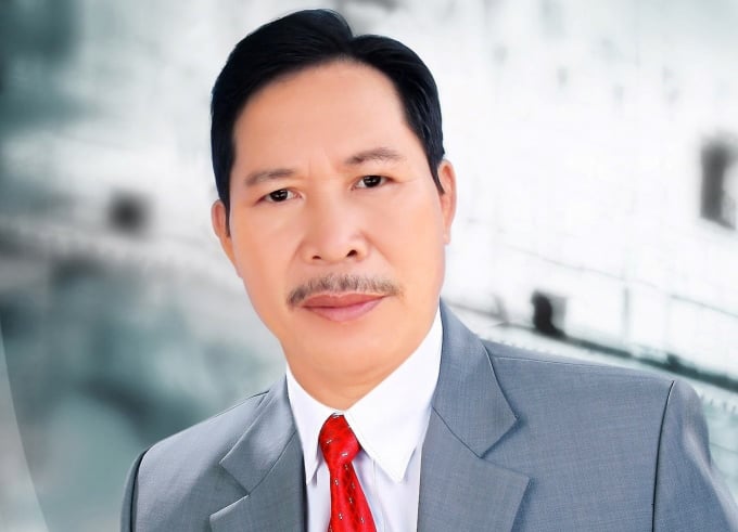 111-pham-trung-tin-170806_493.jpg Nhà thơ Phạm Trung Tín.