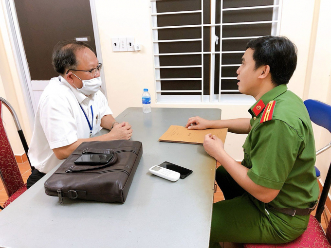 tat-thanh-cang_cvfp-175154_104.jpg Ông Tất Thành Cang nhận quyết định khởi tố tháng 12/2020 liên quan vụ việc bán 9 triệu cổ phần của Sadeco cho Công ty Nguyễn Kim, gây thiệt hại cho nhà nước hơn 1.103 tỉ đồng. Ảnh: TL.