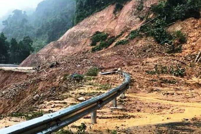 1_162971-225753_674.jpg Một điểm sạt lở tại Nam Trà My. Ảnh minh họa.
