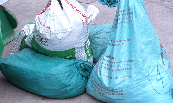 989-134925_268.jpg Hơn 212kg thuốc nổ là tang vật vụ án bị cơ quan công an thu giữ. Ảnh: Q. Văn
