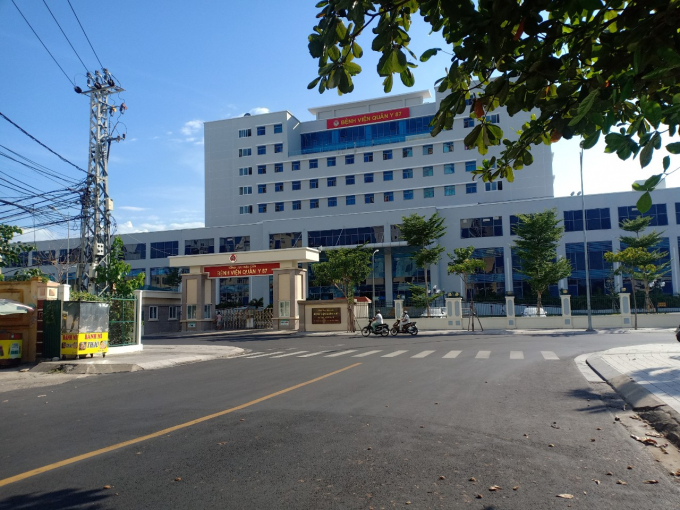 benh-vien-87-172622_895.jpg Bệnh viện 87 ở TP Nha Trang (Khánh Hòa), nơi trường hợp nghi nhiễm Covid-19 đến khám. Ảnh: KS.