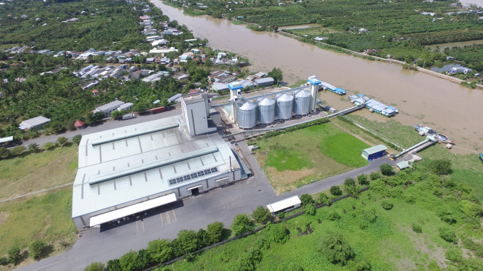 solar-system-at-dong-thap-plant-154120_832.jpg Nhà máy Đồng Tháp của ADM đã sử dụng hệ thống năng lượng mặt trời. Ảnh: ADM.