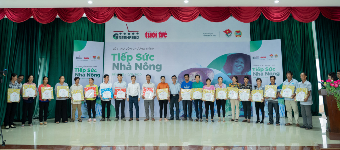 Các hộ dân tại Ba Tri (Bến Tre) được nhận hỗ trợ từ chương trình Tiếp Sức Nhà Nông giai đoạn 2020–2022. Ảnh: GREENFEED.