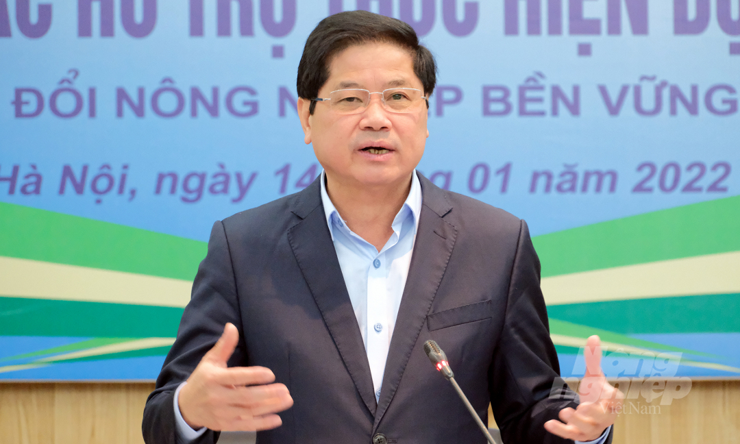 Thứ trưởng Lê Quốc Doanh dự vào chỉ đạo Hội nghị tổng kết Dự án VnSAT. Ảnh: Bá Thắng.