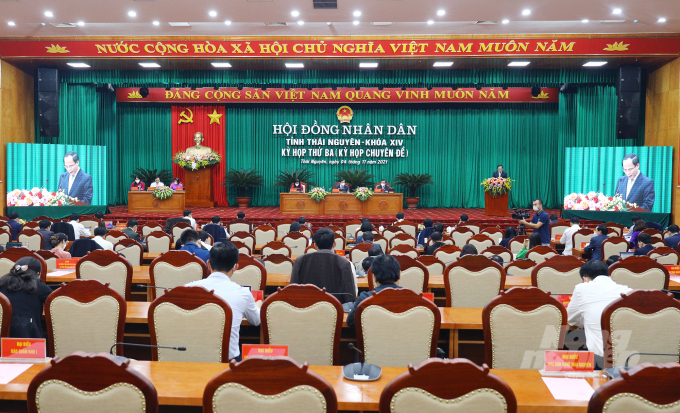anh-2-3-174325_440.jpg Kỳ họp HĐND tỉnh Thái Nguyên diễn ra ngày 4/11/2021.
