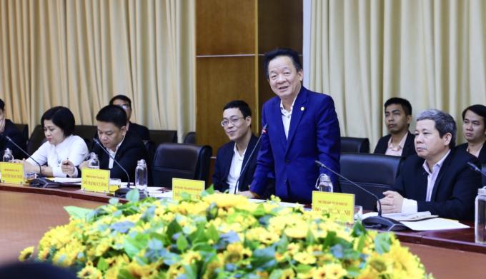 Ông Đỗ Quang Hiển, Chủ tịch HĐQT kiêm Tổng Giám đốc Tập đoàn T&T Group phát biểu tại buổi làm việc với lãnh đạo tỉnh Quảng Trị.