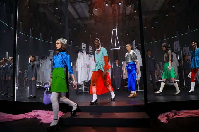 show-gucci-112045_938.jpg Buổi trình diễn thời trang Gucci mùa thu 2020 tại Milan. Ảnh: NY Times.