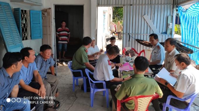 Thanh tra Sở NN- PTNT An Giang làm việc với Công ty Giống lúa Thiên Đàng.