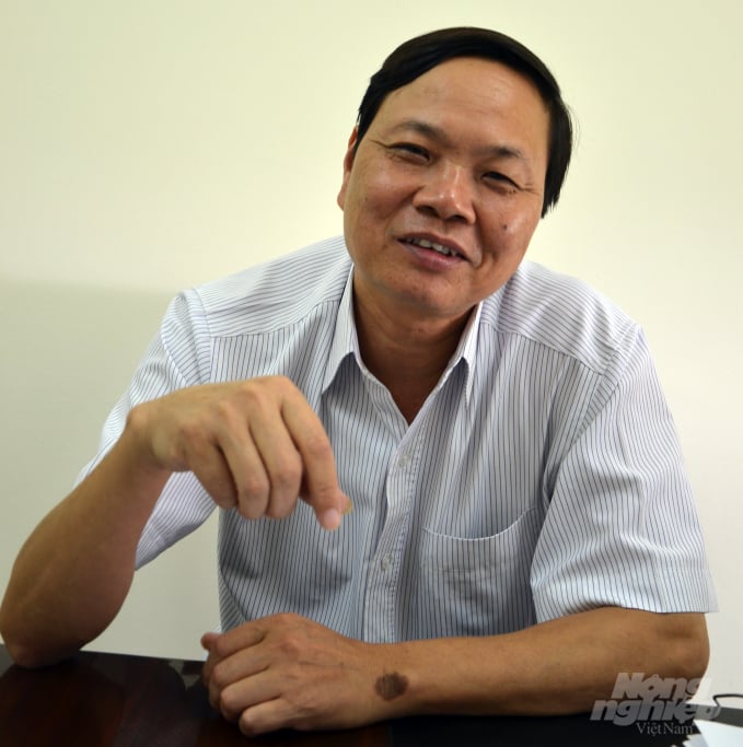 ngo-cho-lon-lao-doc-ngo-cho-trau-bo-co-len-ngoi-174137_20200416_93.jpg Ông Bùi Mạnh Cường - Viện trưởng Viện nghiên cứu Ngô. Ảnh: Dương Đình Tường.