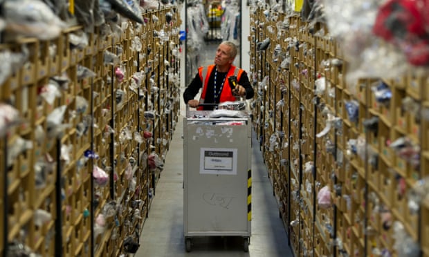 amazon-161303_980.jpeg Một kho hàng của Amazon ở Swansea, xứ Wales. Ảnh: Matthew Horwood/Getty Images.