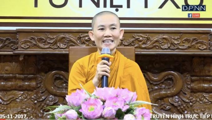 Ni sư Thích nữ Hằng Liên.