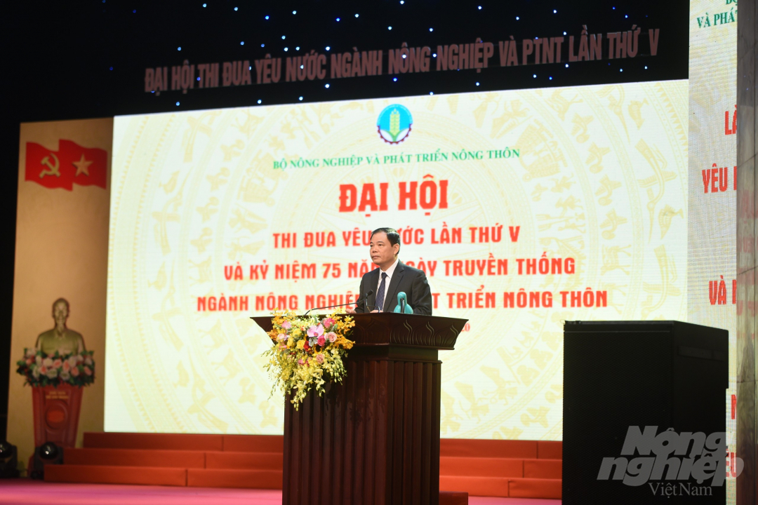 Bộ trưởng Nguyễn Xuân Cường kêu gọi toàn ngành cần tiếp tục tập trung thực hiện 2 chương trình lớn là Cơ cấu lại nền nông nghiệp và Xây dựng nông thôn mới.
