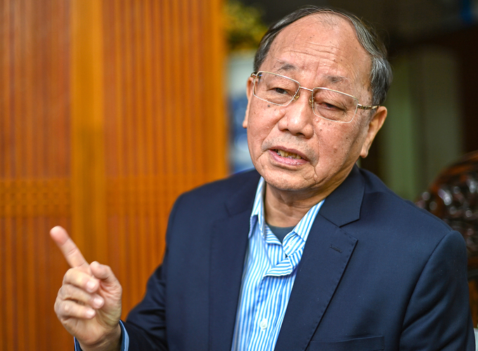 ong-phan-dien-khong-nen-qua-cau-ne-tuoi-tac-voi-chuc-vu-chu-chot-103816_20201222_52.jpg Nguyên Ủy viên Bộ Chính trị, nguyên Thường trực Ban Bí thư Phan Diễn, trao đổi với VnExpress. Ảnh: Giang Huy