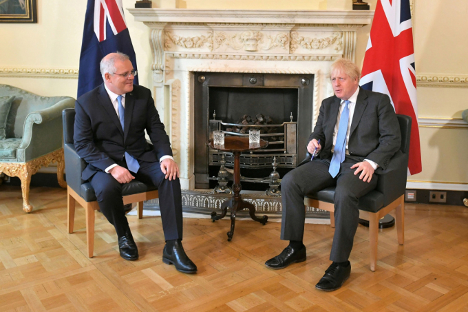 uk-australia-trade-41-081251_423.jpg Thủ tướng Boris Johnson (tay phải) trong cuộc đàm phán tại Phố Downing với Thủ tướng Úc Scott Morrison, tuyên bố thỏa thuận thương mại Anh - Úc sẽ 'mang lại lợi ích cho nông dân Anh'.
