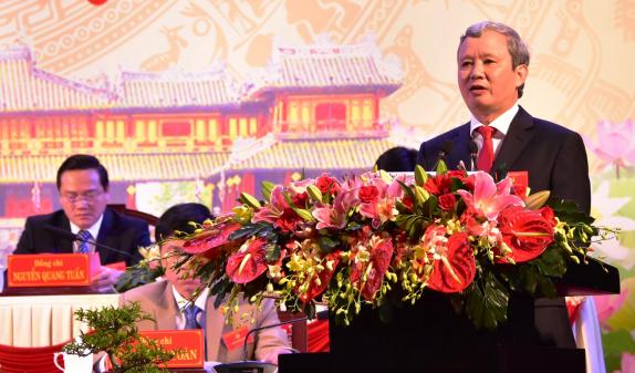 Ông Lê Trường Lưu, Ủy viên Ban Chấp hành Trung ương Đảng, Bí thư Tỉnh ủy Thừa Thiên - Huế đọc diễn văn khai mạc Đại hội. Ảnh: Tiến Thành.