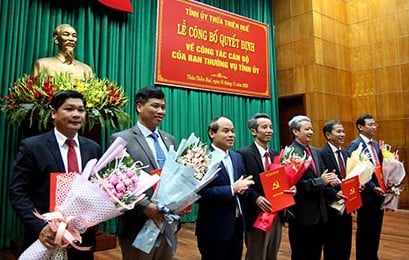 Tỉnh uỷ Thừa Thiên - Huế đã điều động nhiều cán bộ của Ban Thường vụ Tỉnh ủy. Ảnh: T.T.