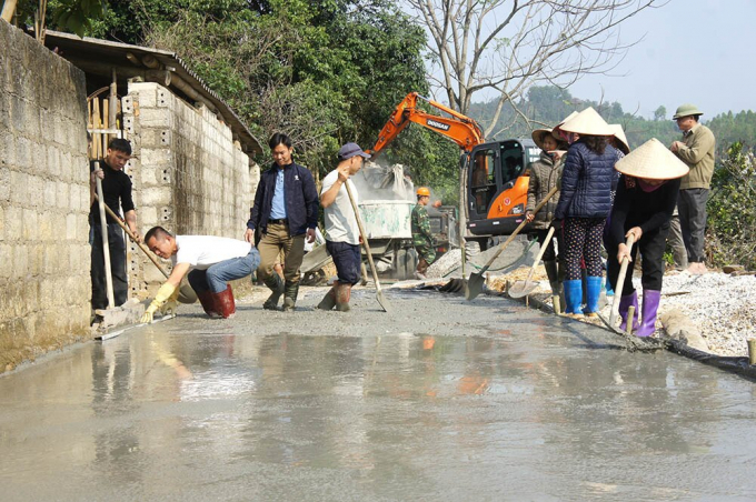 dsc01398-1584445094-width1000height665-160928_11.jpg Từ nguồn lực hỗ trợ của nhà nước và sự chung tay, góp sức của người dân, các khu dân cư NTM kiểu mẫu nhanh chóng được xây dựng. Ảnh: Võ Việt.