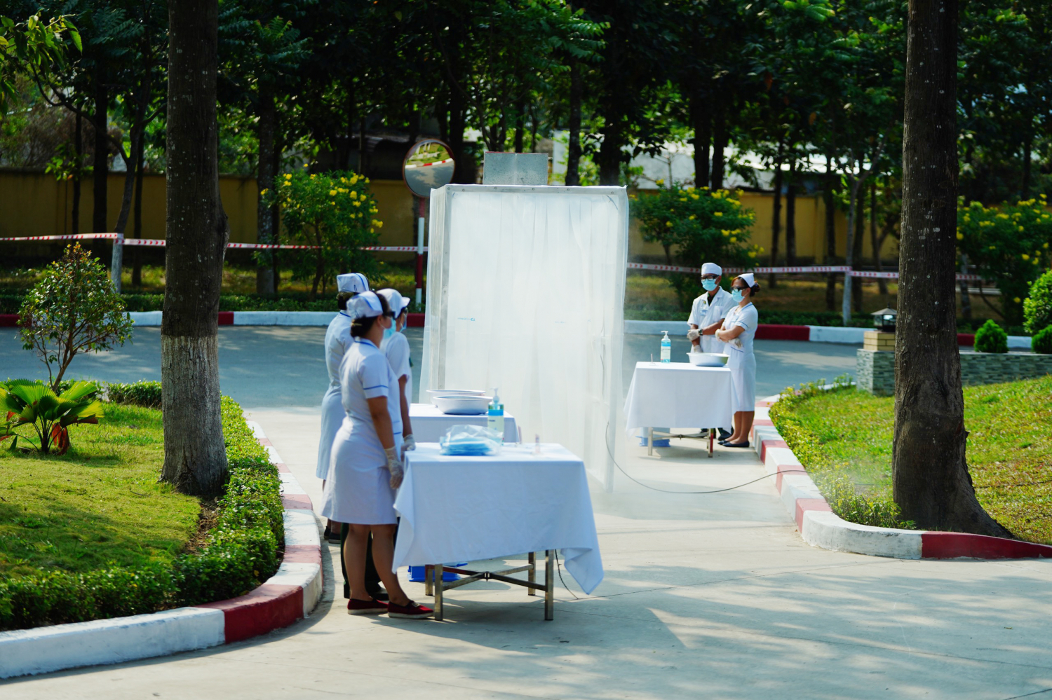 Buổi diễn tập phòng chống Covid-19 diễn ra tại 13 điểm cầu ngày 4/3.  Ảnh: Diễm Quỳnh.