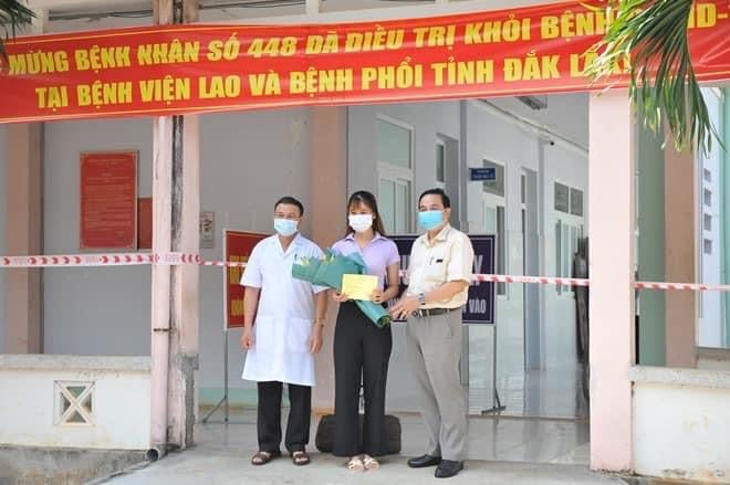 Bệnh nhân 448 được công bố khỏi bệnh ngày 11/9. Ảnh: Bộ Y tế.
